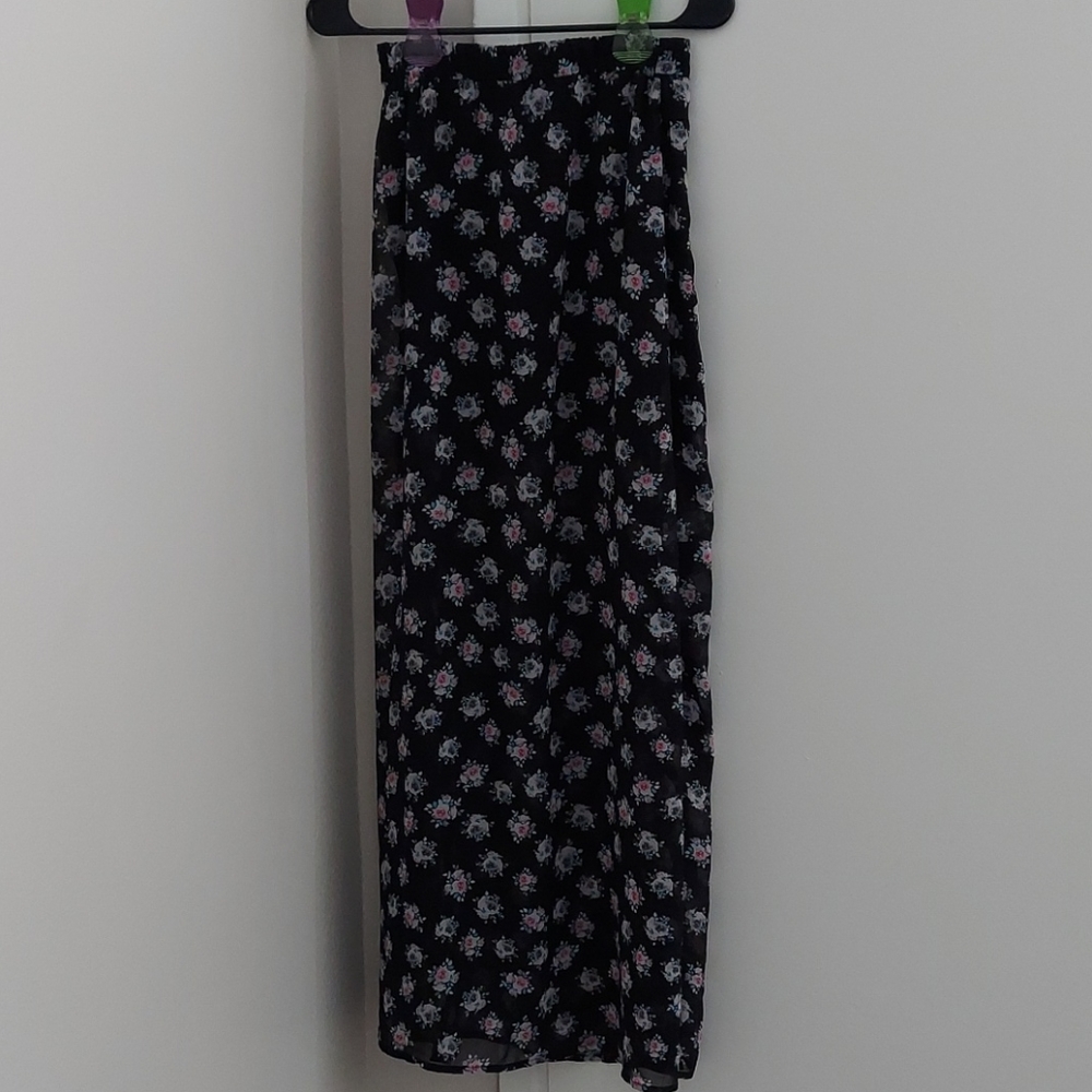 Double split maxi skirt